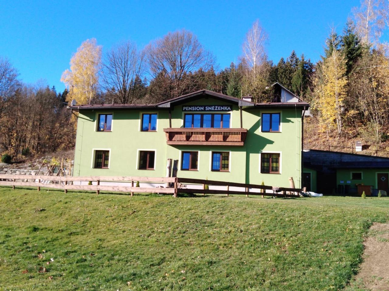 Penzion Sněženka Jiretin pod Bukovou Exterior foto