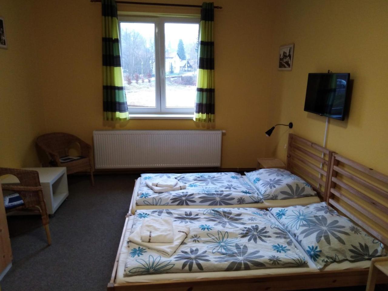 Penzion Sněženka Jiretin pod Bukovou Exterior foto