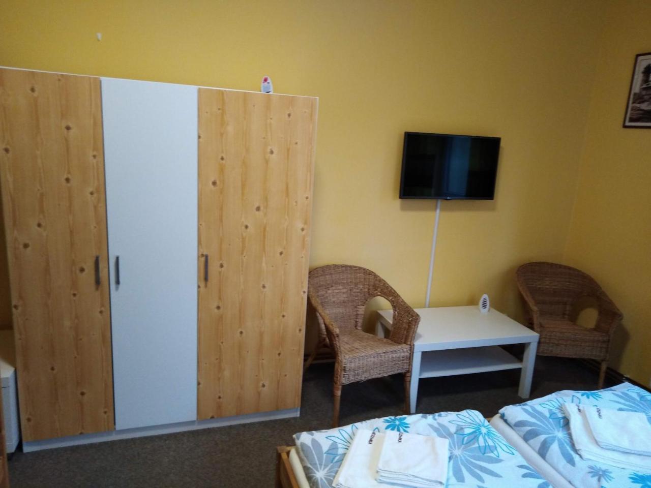 Penzion Sněženka Jiretin pod Bukovou Exterior foto